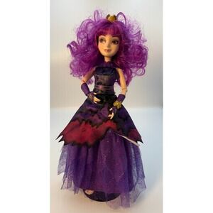 Disney Descendants 2 Mal Doll Isle of the Lost Royal Yacht Ball